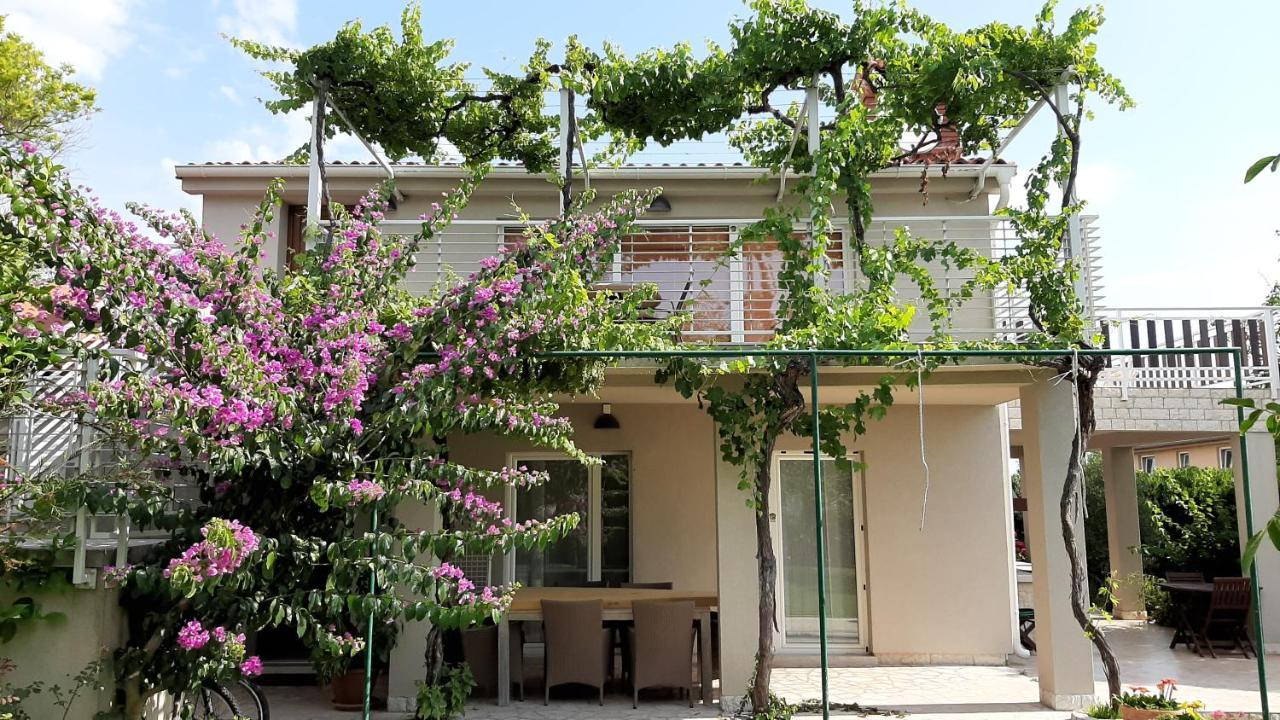 Haus Mirela Ližnjan Exterior foto