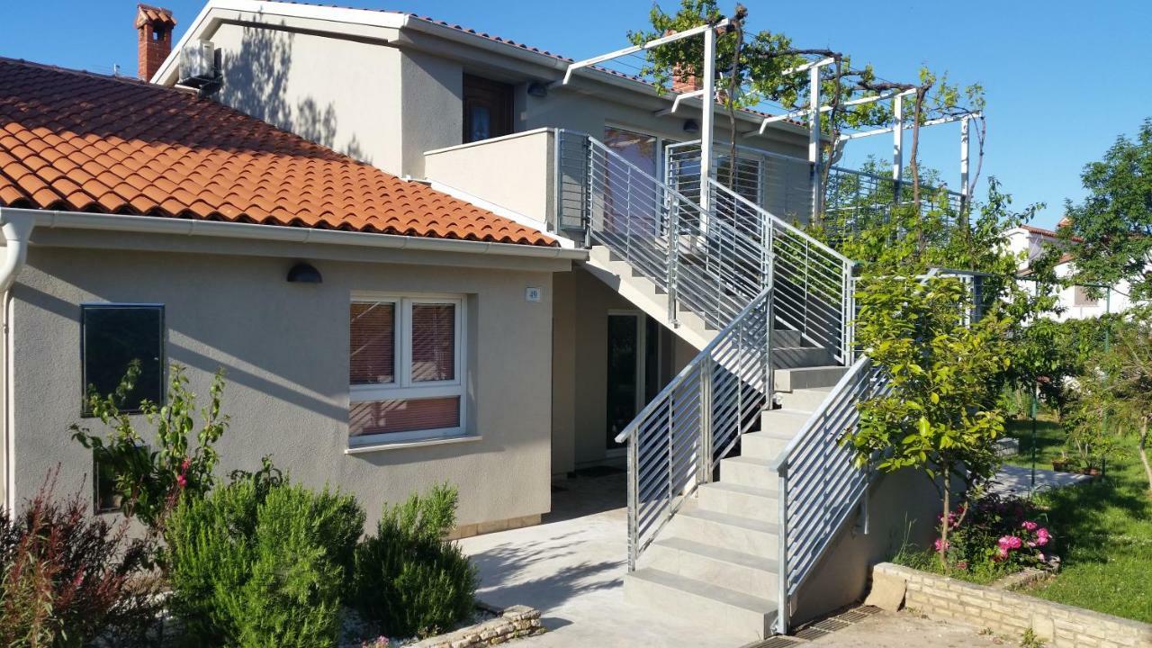 Haus Mirela Ližnjan Exterior foto