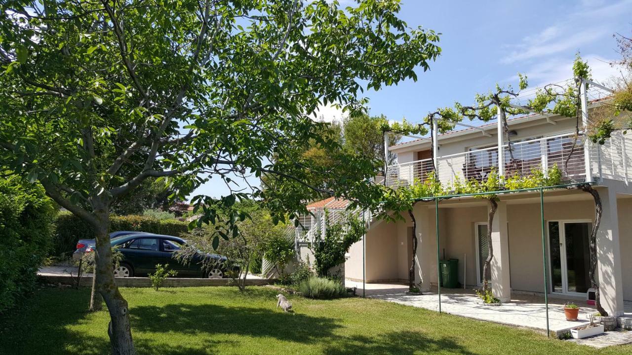 Haus Mirela Ližnjan Exterior foto